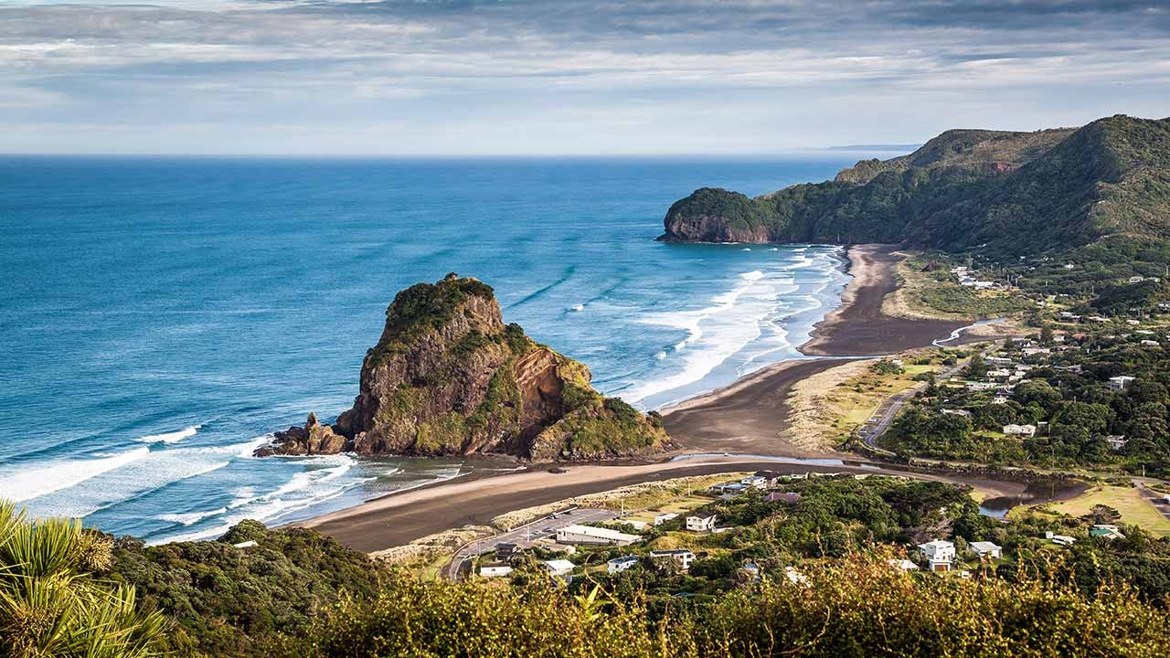 Auckland to Piha