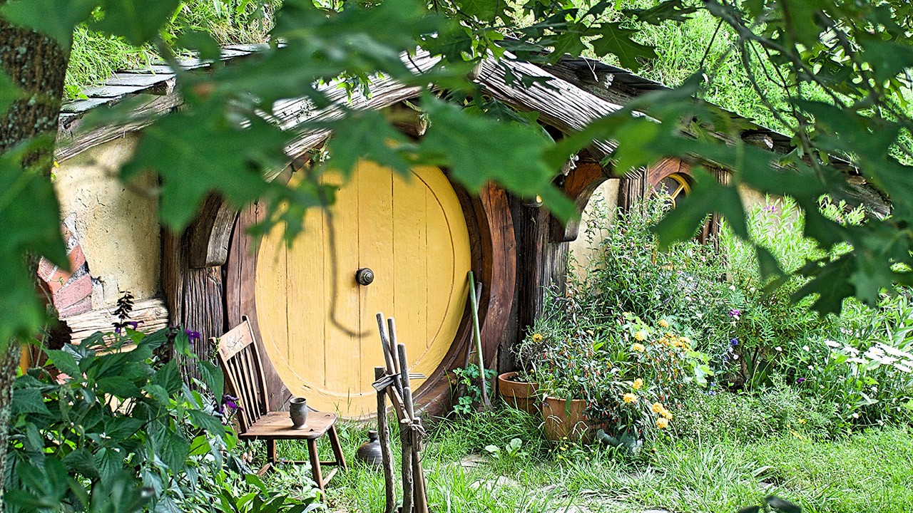 Stop 1: Hobbiton 